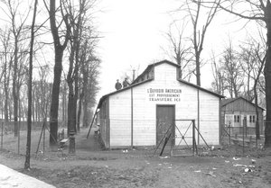 Ouvroir de American memorial Workrooms situé sur les Promenades, 1919-1920 