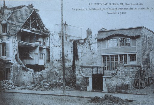 « Le Nouveau Reims. 23 rue Gambetta, la première habitation particulière reconstruite au centre de la ville », octobre 1920 