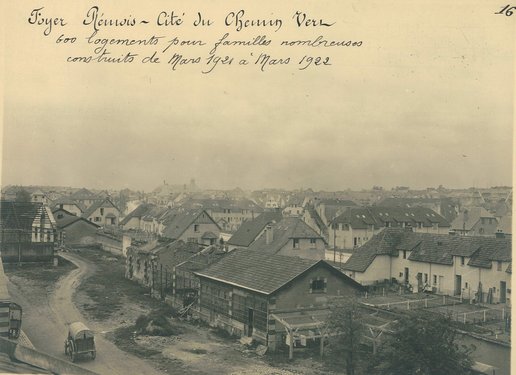 Vue d’ensemble de la cité-jardin du Foyer Rémois, boulevard Pommery, 1922 