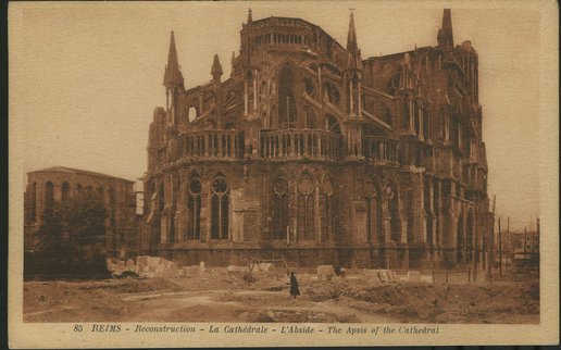 Carte postale « Reconstruction, la cathédrale, l’abside » 