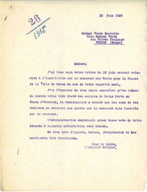 Courrier adressé à une veuve de guerre relatif à l’inscription sur le monuments aux morts, 15 juin 1927
