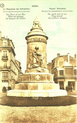 Carte postale du Monument des Infirmières érigé en 1924 