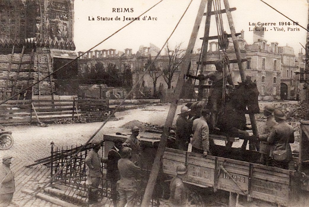 Enlèvement de la statue de Jeanne d'Arc mai 1918