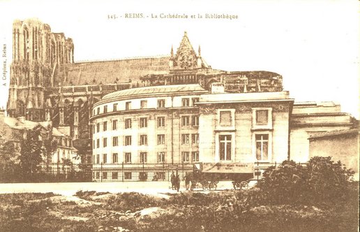Carte postale de la Cathédrale et de la Bibliothèque 