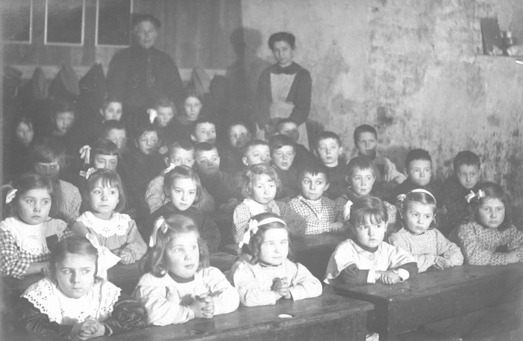  « Caves Chauvet Krug, école de mademoiselle Grandel », décembre 1916