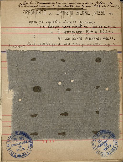 "Mon journal de police", fragments du drapeau hissé par Alfred Wolff, 4 septembre 1914