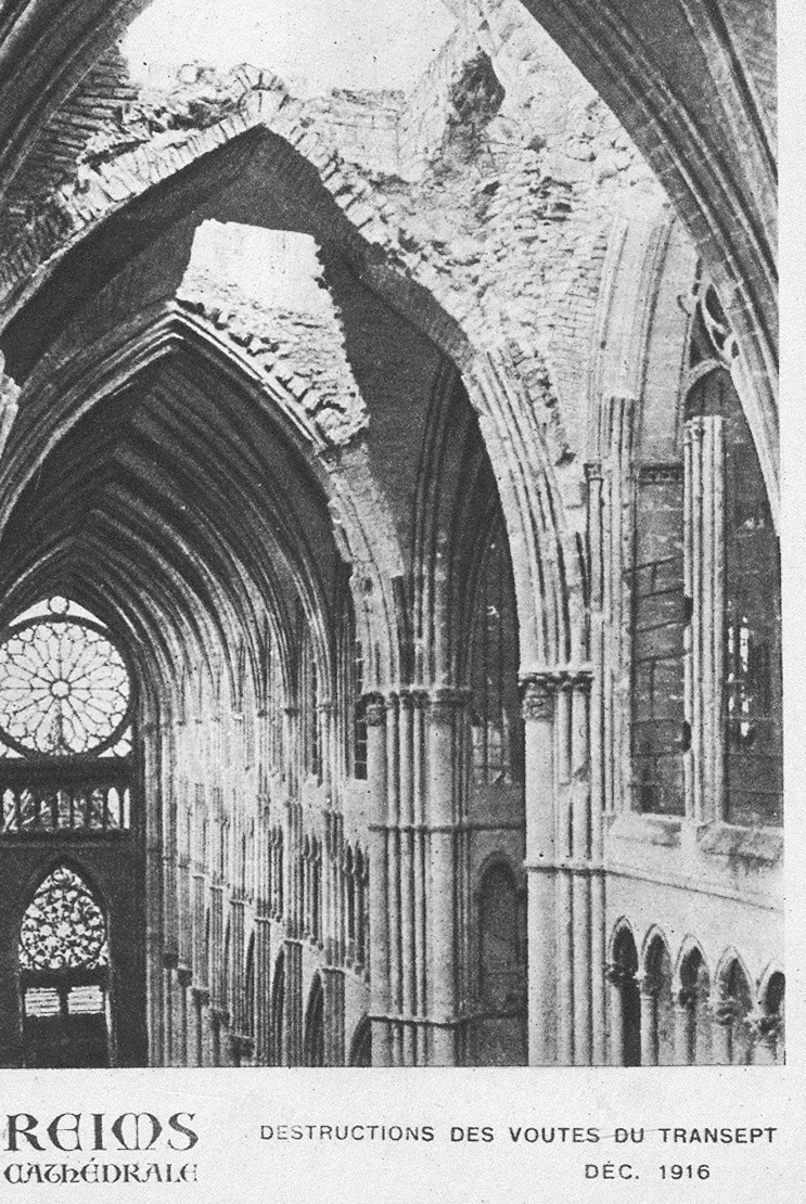 Cathédrale, destruction des voutes du transept, décembre 1916